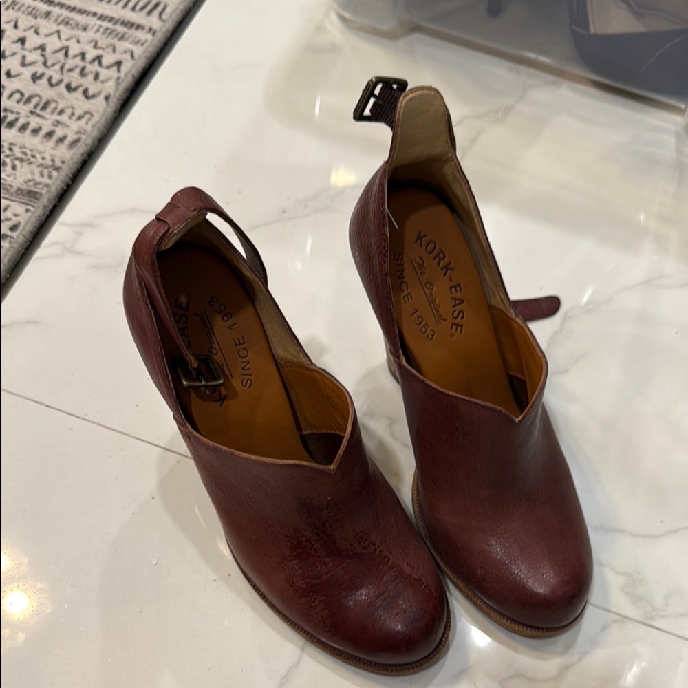 Kork-Ease Brown Leather Ankle Booties Sophisticated Design